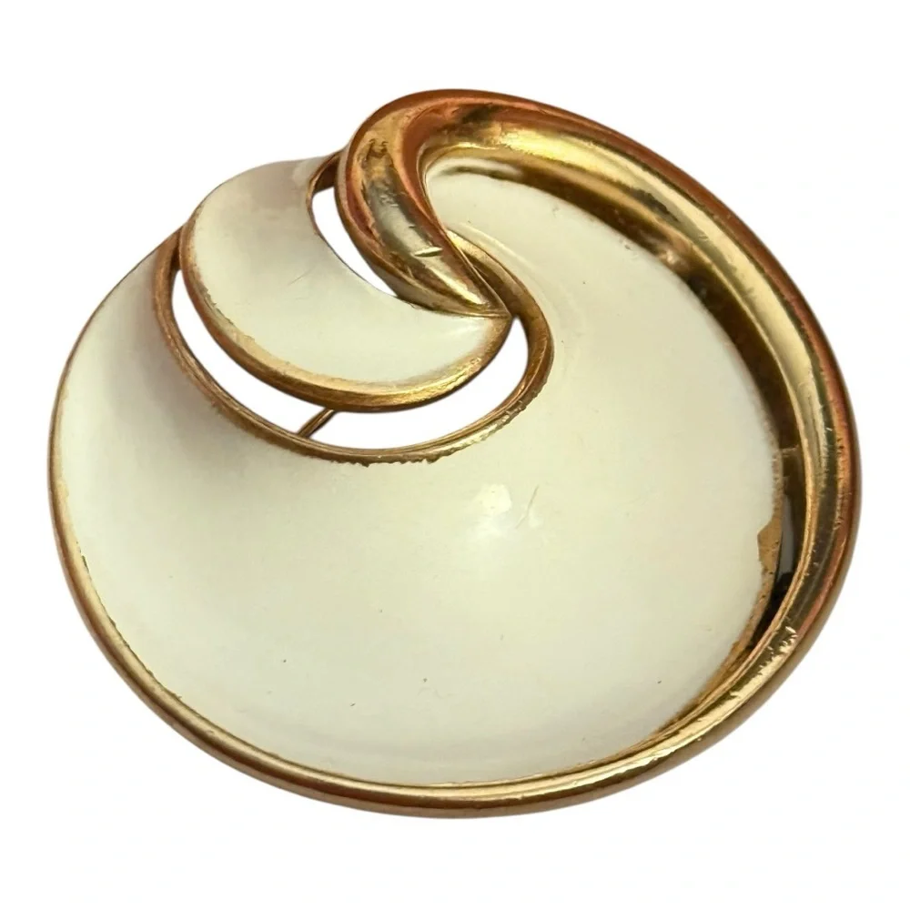Lot of‎ 2 Vintage Trifari Brooches White Enamel, Filigree Designs